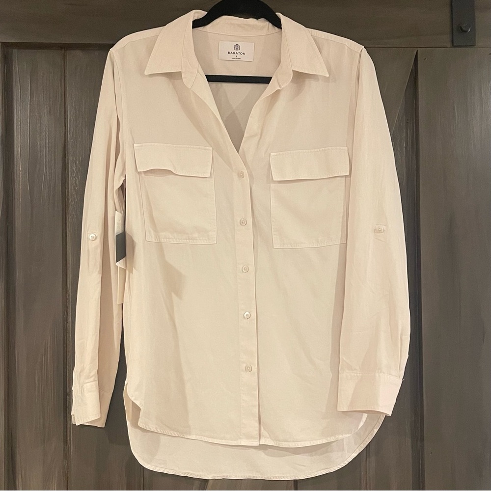 Aritzia Babaton Utility Button Down-NWT
Size Small-Matte Pearl